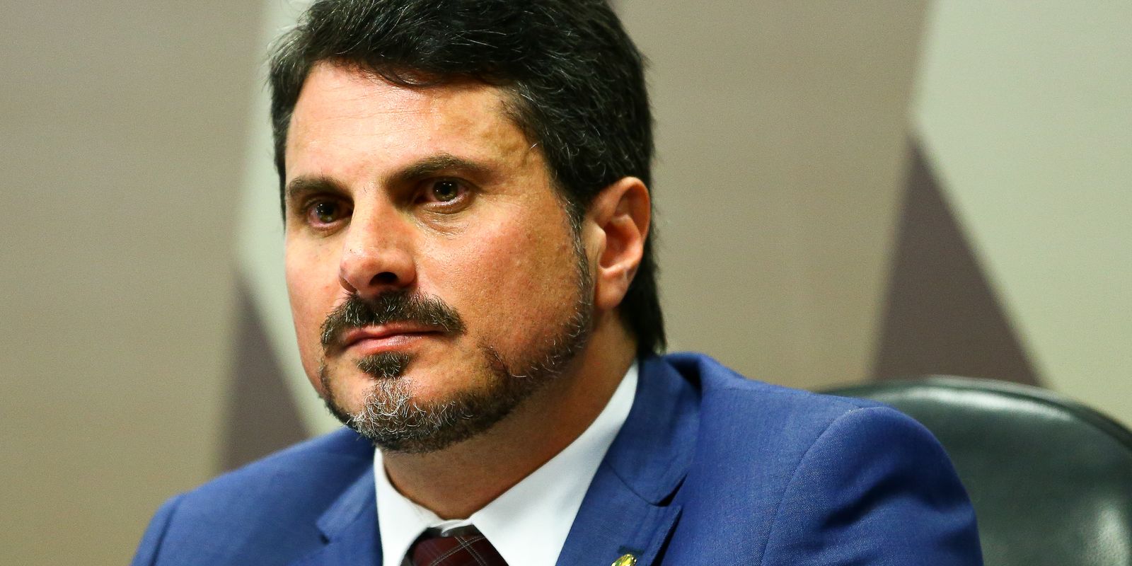 Senador Marcos do Val passa a usar tornozeleira eletrônica